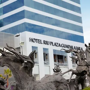 4* Otel Riu Plaza
